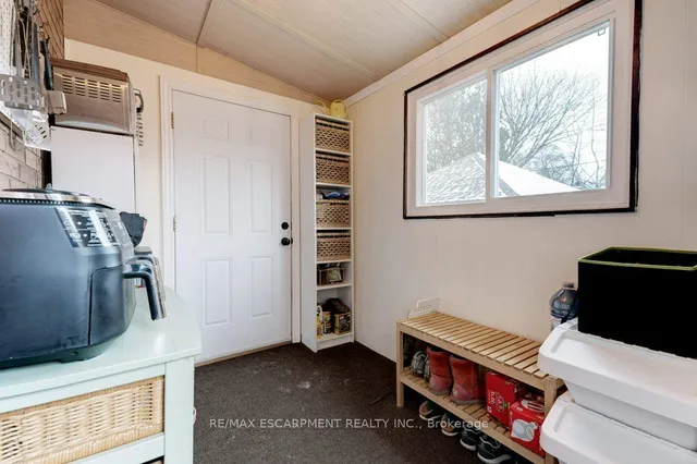 Additional image 16 of 64 Graham Ave