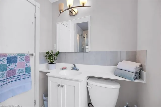 Additional image 26 of 44 Patika Ave