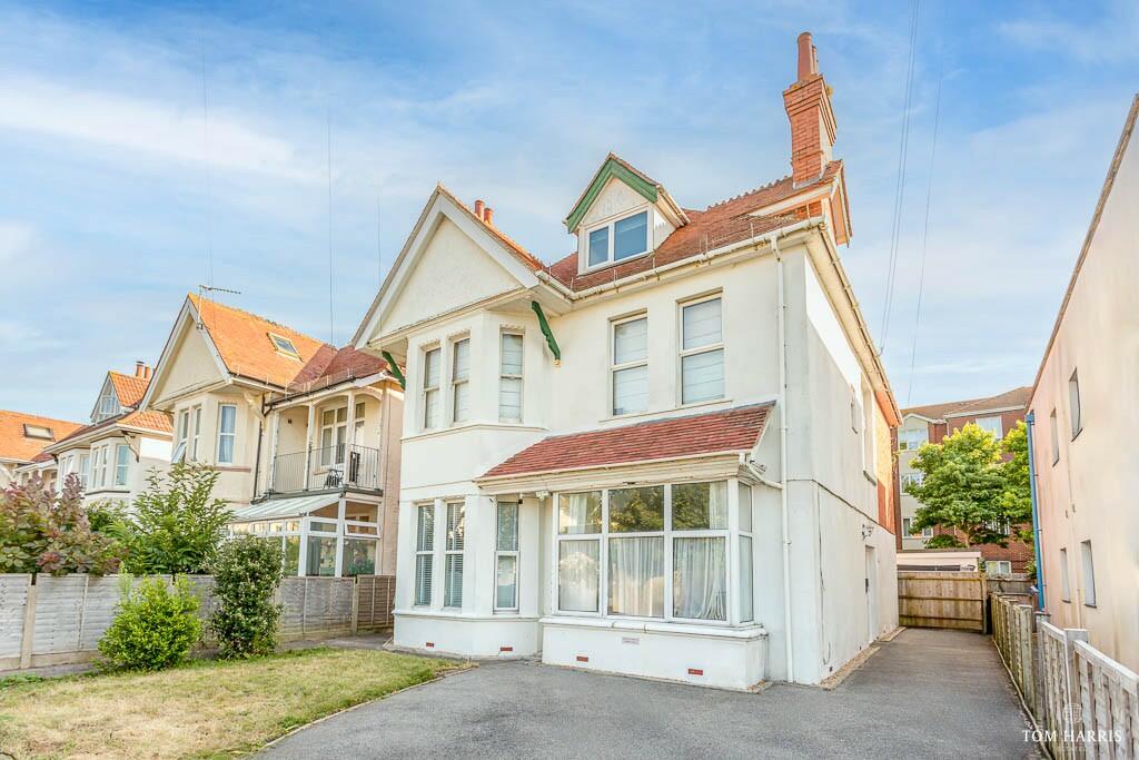 Stourcliffe Avenue, Bournemouth, Dorset, BH6