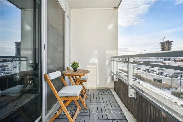 Additional image 18 of 1050 Main St Unit 301