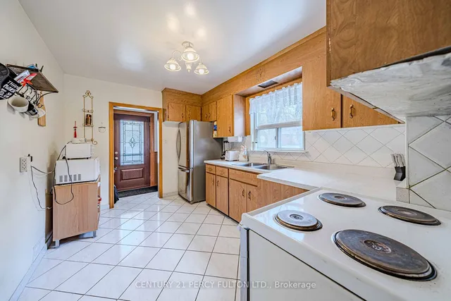 Additional image 12 of 63 Midland Ave