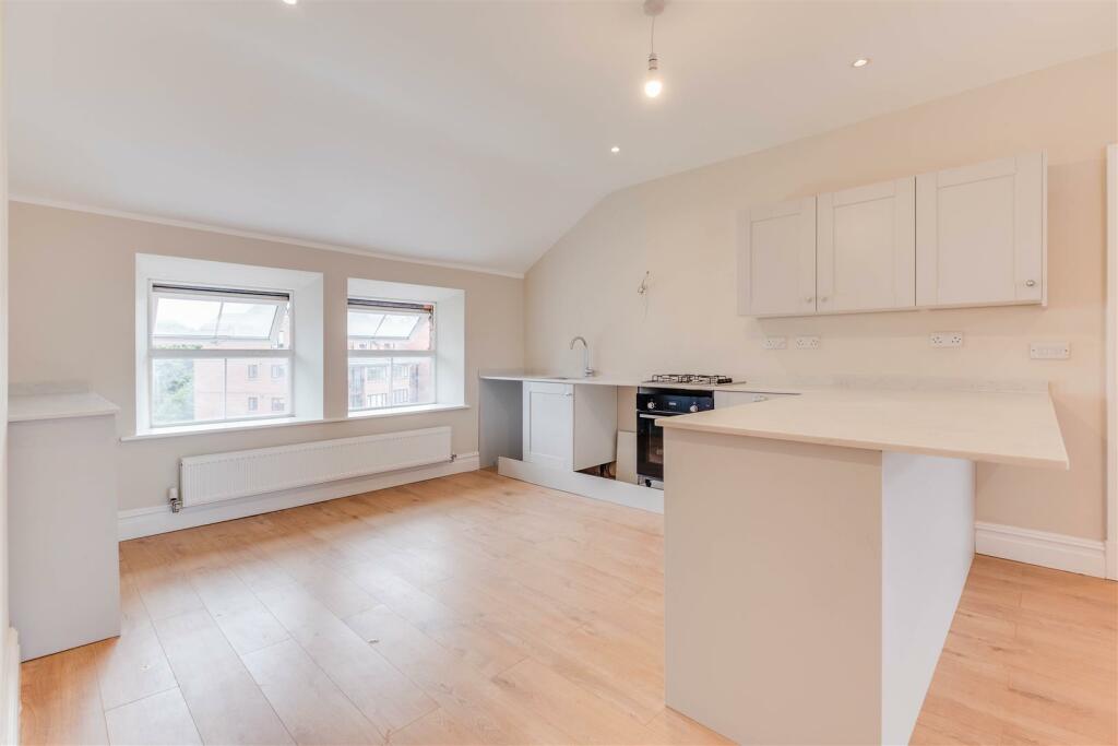 Additional image 5 of Mount Avenue, Heswall, Wirral