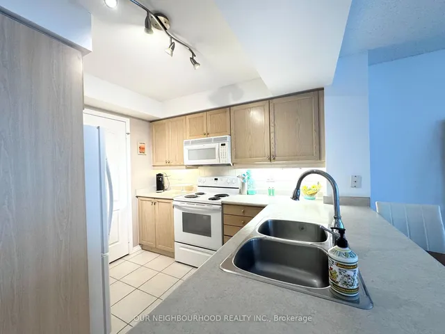 Additional image 3 of 205 The Donway W Unit 320