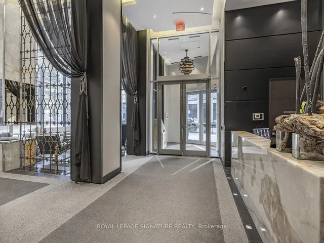 Additional image 18 of 32 Davenport Rd Unit 1704