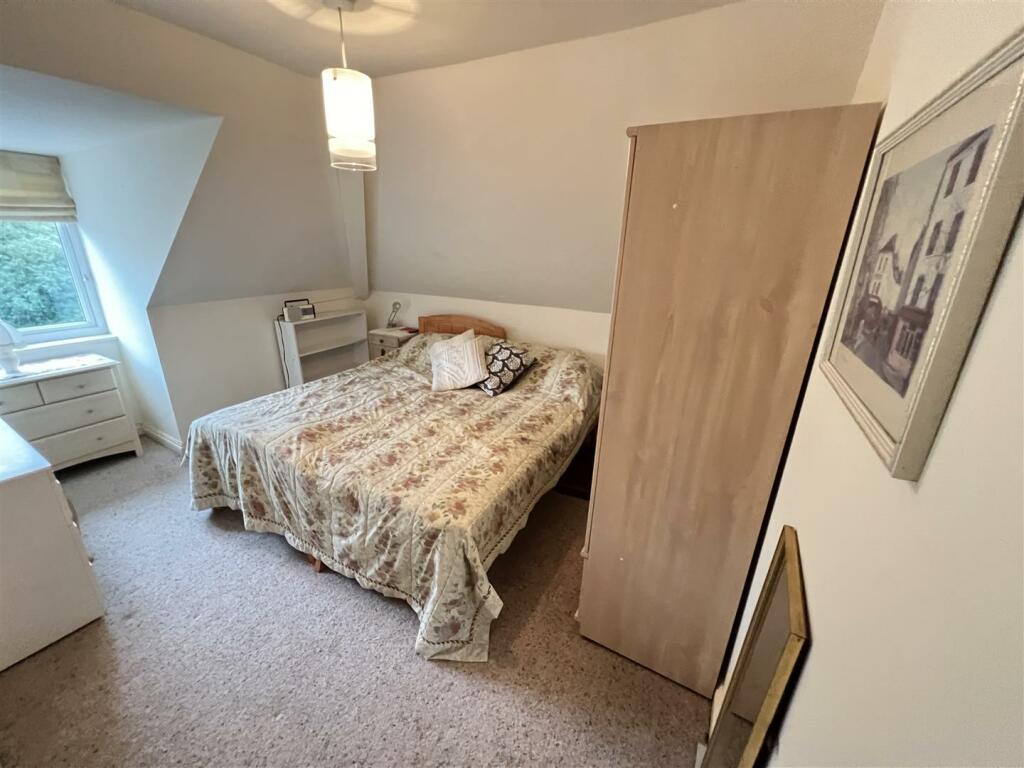 Additional image 19 of Telegraph Road, Heswall, Wirral