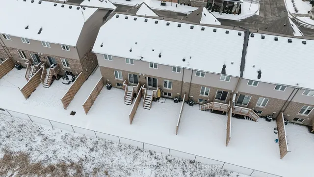 Additional image 17 of 116 Laguna Village Cres