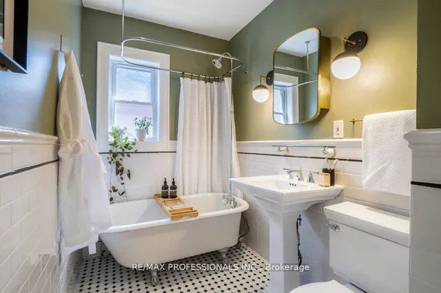 Additional image 21 of 476 Runnymede Rd