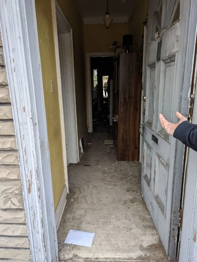 Additional image 10 of 192 VICTORIA Ave