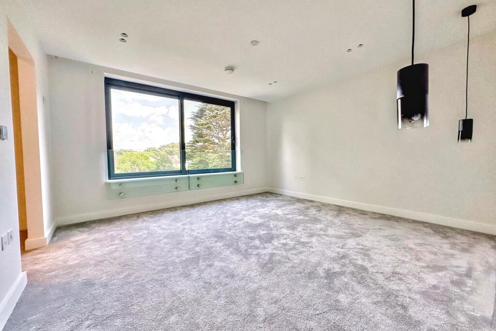 Additional image 6 of Lilliput