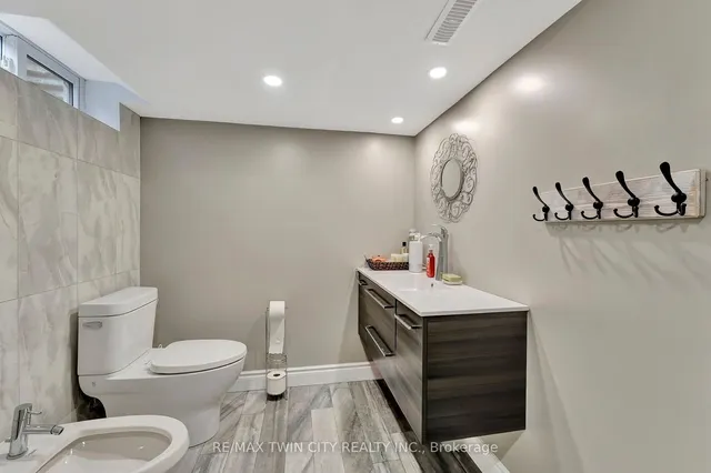 Additional image 31 of 165 Green Valley Dr Unit 20