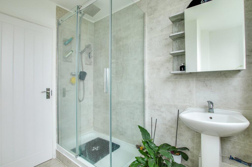 Additional image 12 of Marine Drive, Barton on Sea, New Milton, BH25