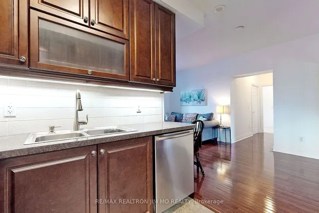 Additional image 11 of 35 Balmuto St Unit 1602