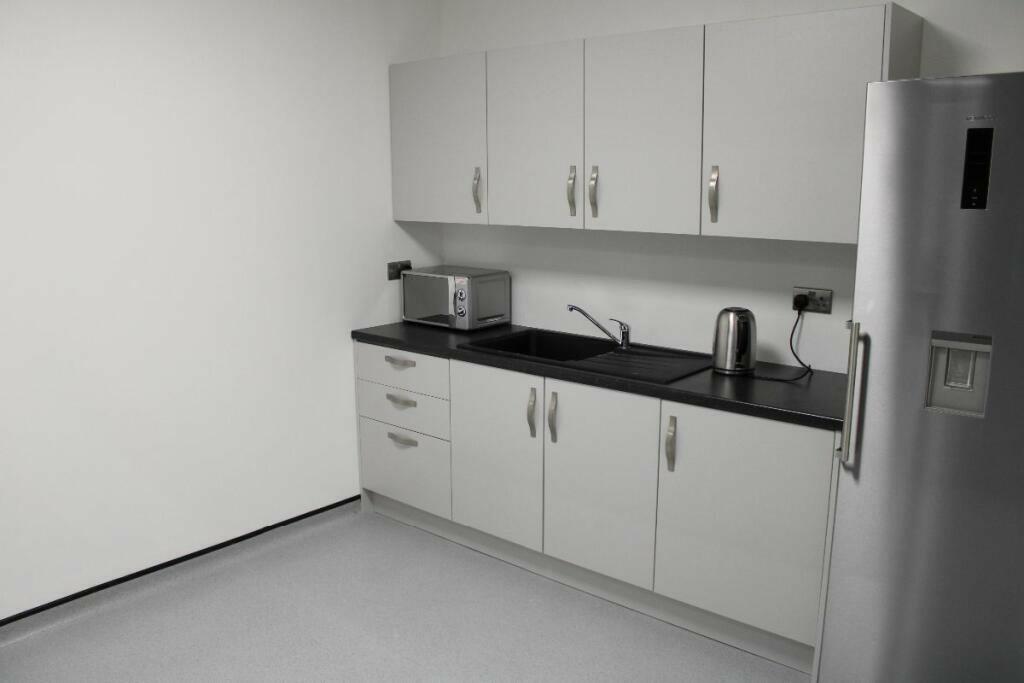 Additional image 15 of Arrowe Brook Road, CH49