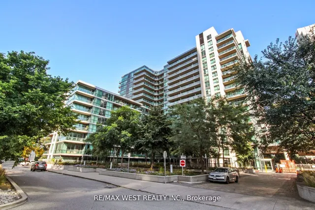 209 Fort York Blvd Unit 355
