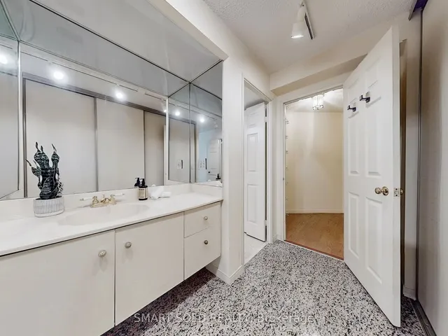 Additional image 31 of 195 St Patrick St Unit 905B