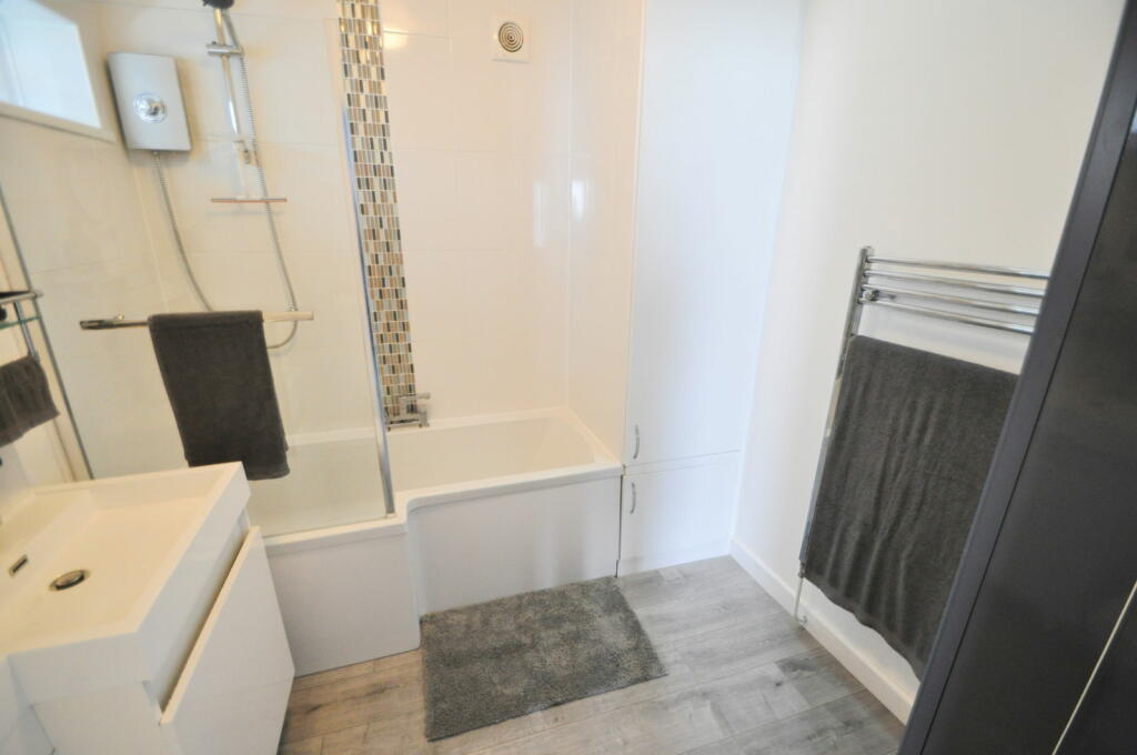 Additional image 24 of Warwick Drive, Wallasey