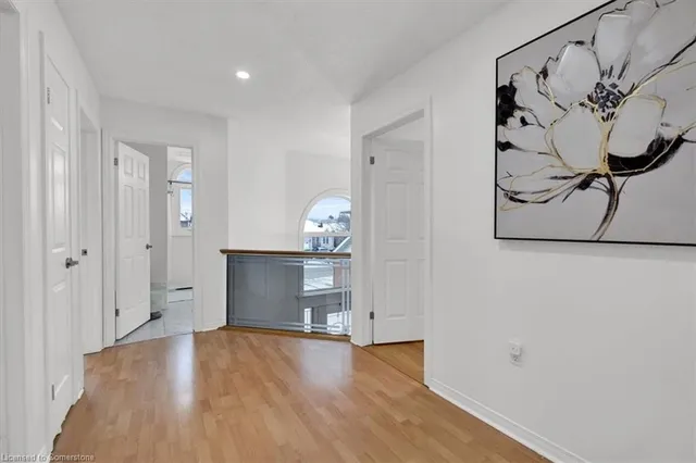 Additional image 23 of 13 Treeview Crt