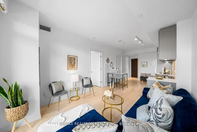 Additional image 11 of 48 Power St Unit 1810