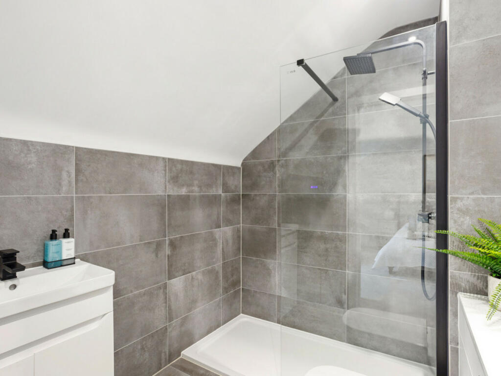 Additional image 19 of Raby Mere Road, Wirral, CH63