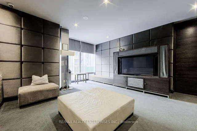 Additional image 26 of 18 Yorkville Ave Unit 315