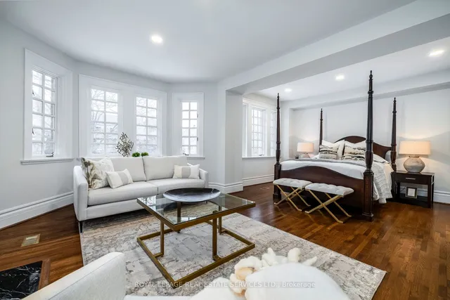 Additional image 19 of 121 Roxborough Dr