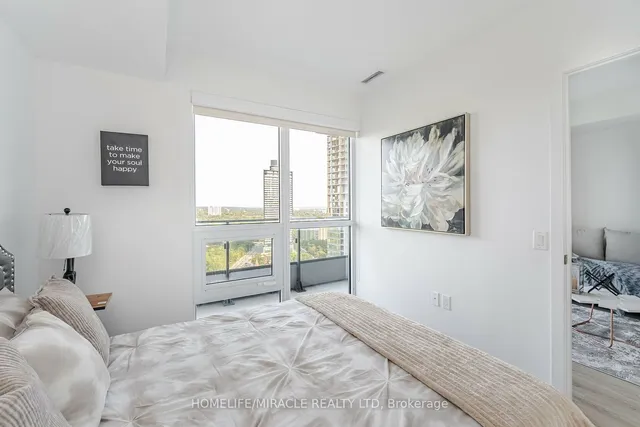 Additional image 21 of 395 Bloor St Unit 2110