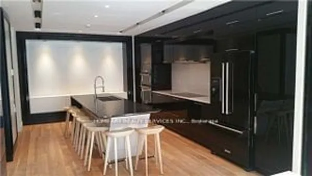 Additional image 12 of 30 Roehampton Ave Unit 304