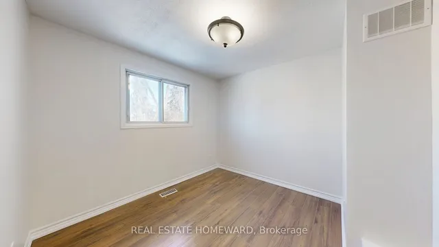 Additional image 16 of 726 Eglinton Ave