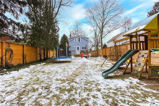 Additional image 33 of 279 Park St