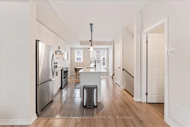 Additional image 8 of 219 Dundas St Unit 13