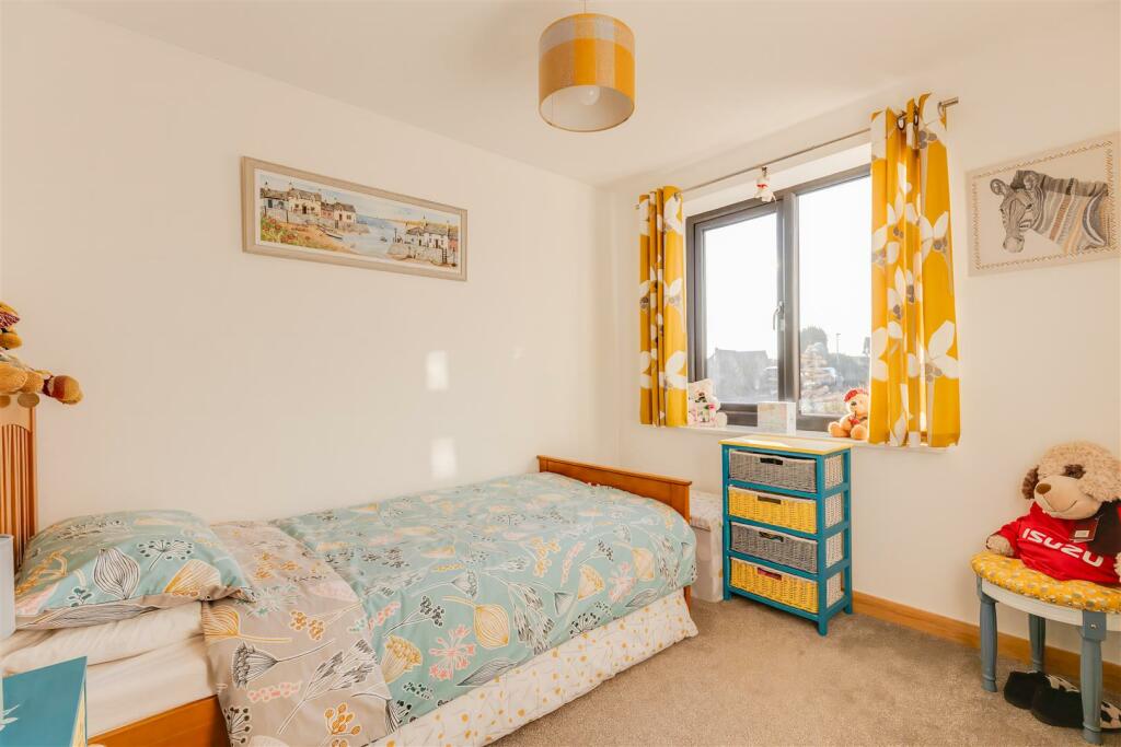 Additional image 8 of Cypress Gardens, Porthcawl, Bridgend County Borough, CF36 5BZ