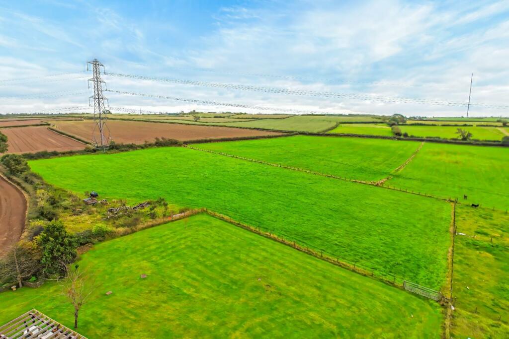 Additional image 39 of Kwisha, The Germonds, Watery Lane, Welsh St Donats, CF71 7SS