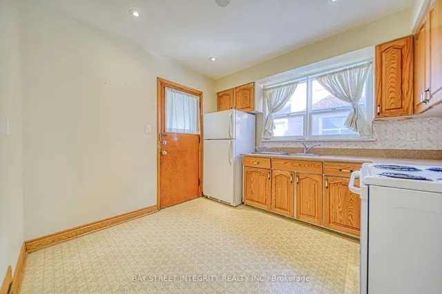 Additional image 13 of 12 Martini Dr