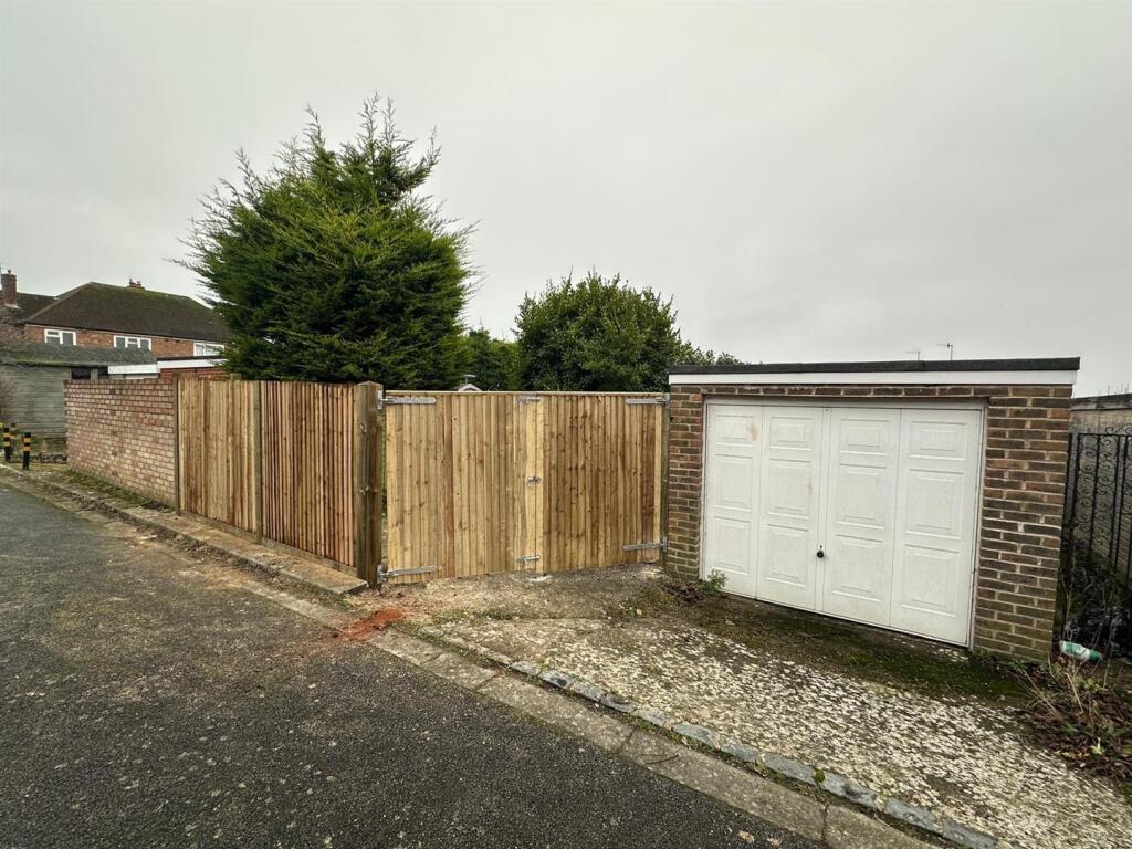 Additional image 5 of Poplar Close, Hove