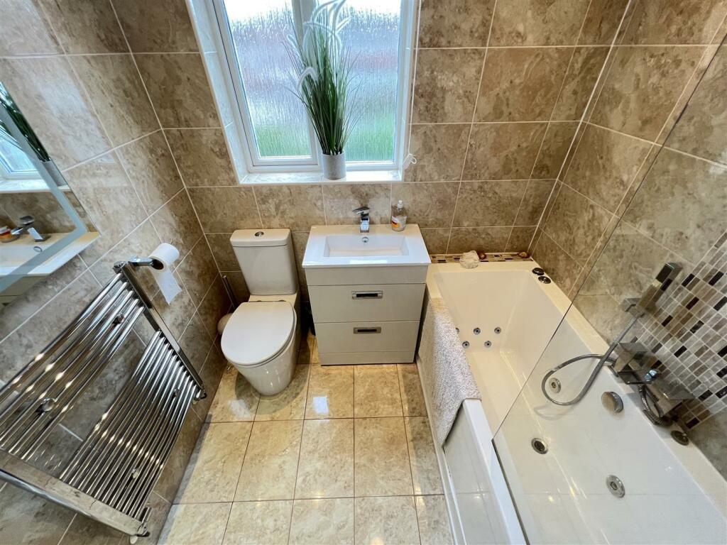 Additional image 19 of Smallridge Close, Pensby, Wirral