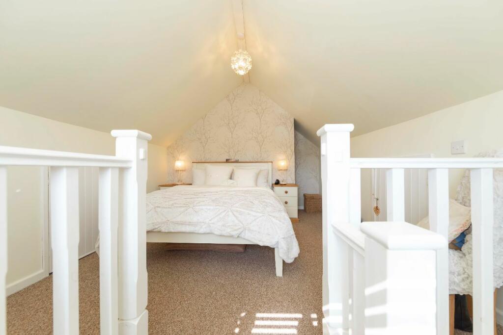 Additional image 33 of Tawel Fan, Nelson, Treharris