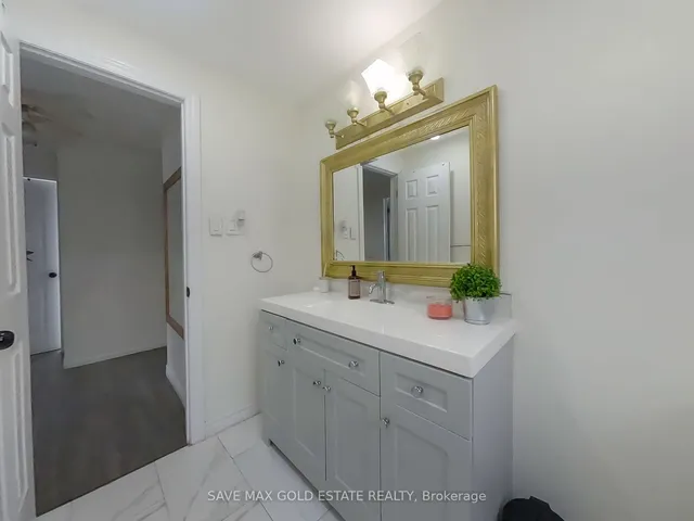 Additional image 18 of 122 Hazelglen Dr