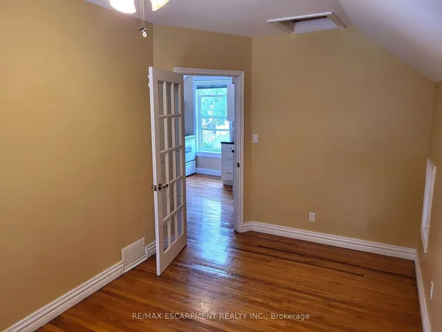 Additional image 18 of 29 Oxford St