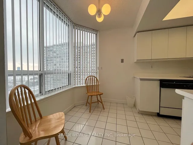 Additional image 11 of 350 Alton Towers Circ Unit 1113