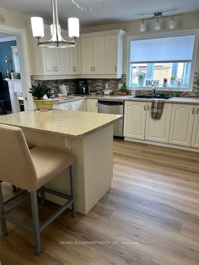 Additional image 22 of 120 Glenariff Dr