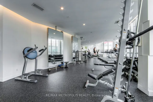 Additional image 31 of 270 Wellington St Unit 1002