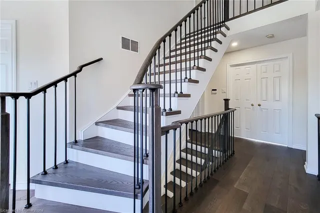 Additional image 36 of 85 Meadowlands Blvd