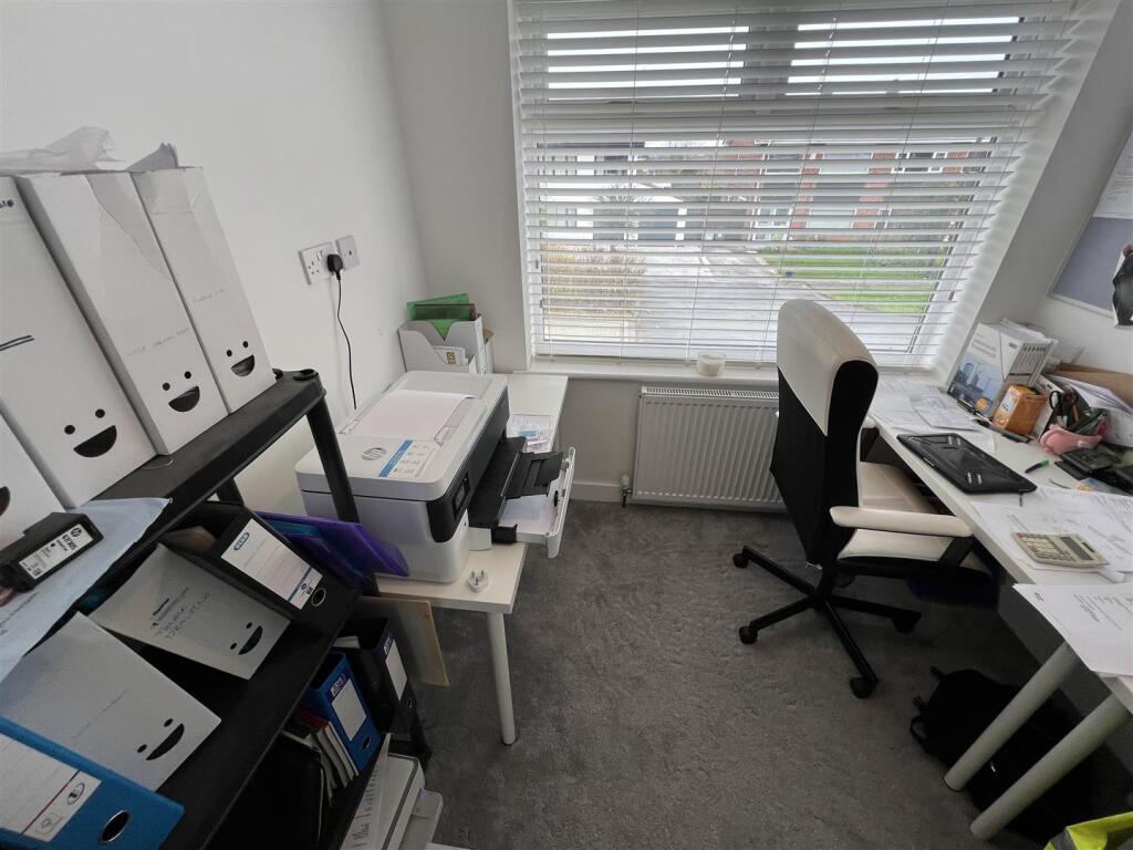 Additional image 33 of Gwendoline Close, Thingwall, Wirral