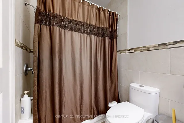 Additional image 26 of 18 Lowry Sq