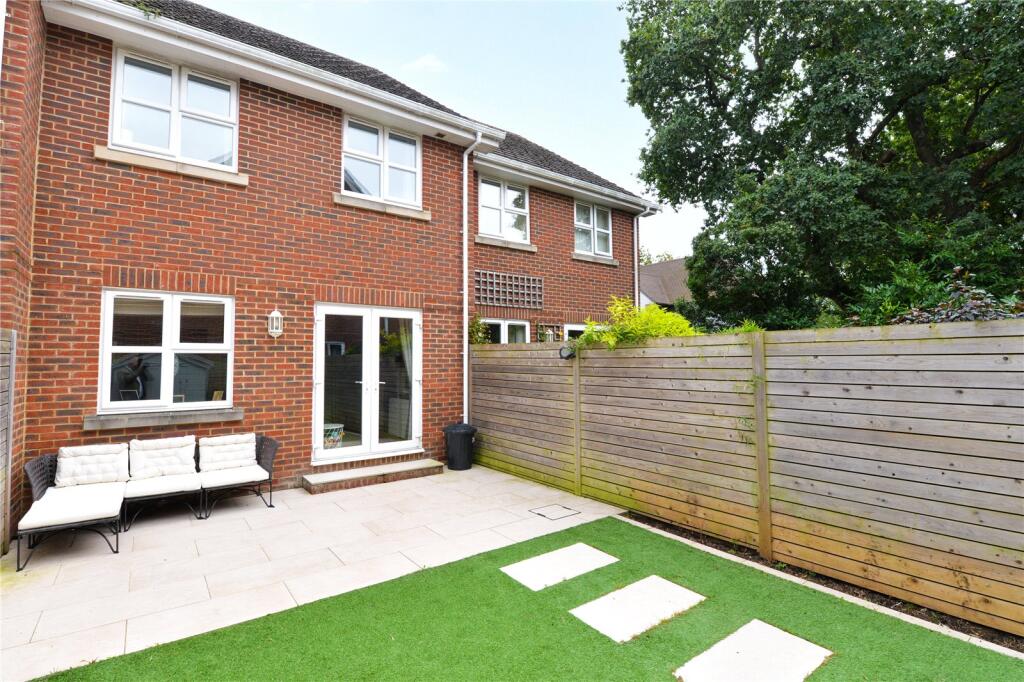 Additional image 14 of York Avenue, New Milton, Hampshire, BH25