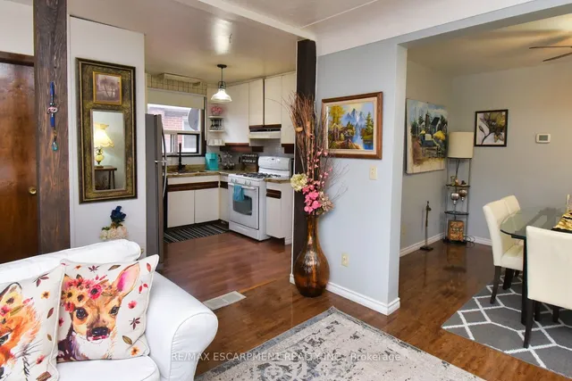 Additional image 10 of 162 Beland Ave