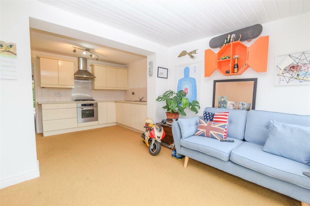 Additional image 7 of Buckingham Avenue, Wirral