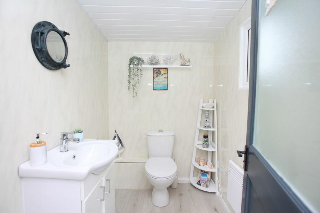 Additional image 37 of Underwood Avenue, Maesycwmmer, Hengoed, CF82 7PT