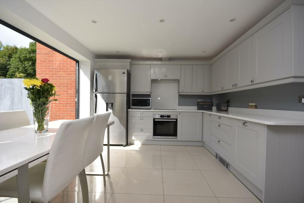 Additional image 17 of 28 Cae Canol, Penarth, CF64 3RL