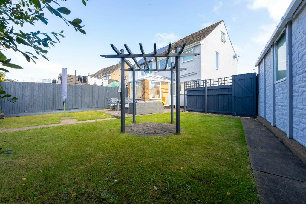 Additional image 41 of Tawel Fan, Nelson, Treharris